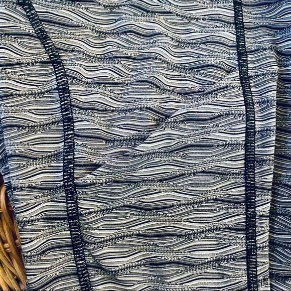 Lululemon Speed Tight 2 back white orange Striped Pocket Leggings 4 - Picture 2 of 6